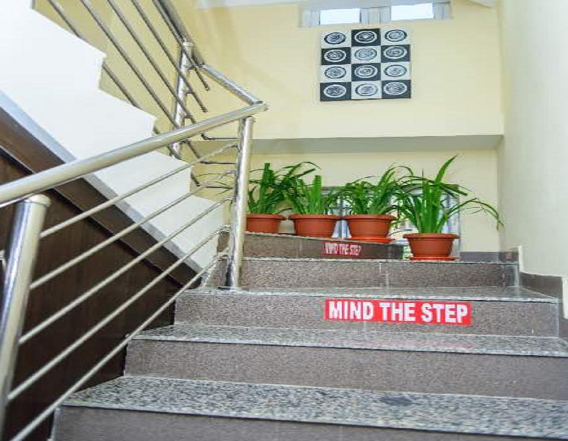 215 West Apartment Abuja Eksteriør bilde