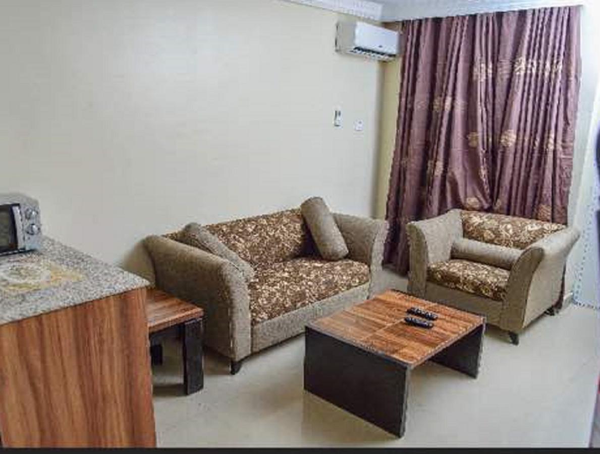 215 West Apartment Abuja Eksteriør bilde